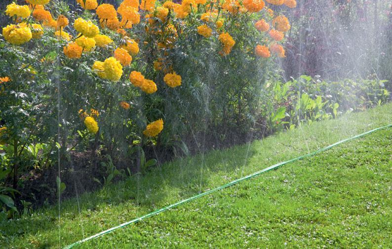 shlang-sprinklernyi-3-kx-kanalnyi-15m-spritz-hose-bradas